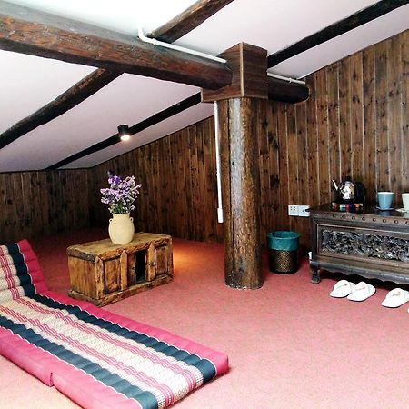 Shangri-La mid - mountain homestay Extérieur photo