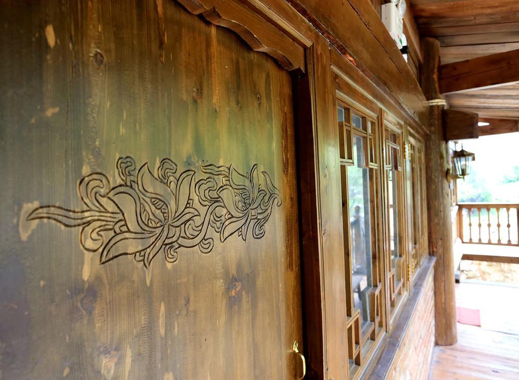 Shangri-La mid - mountain homestay Extérieur photo