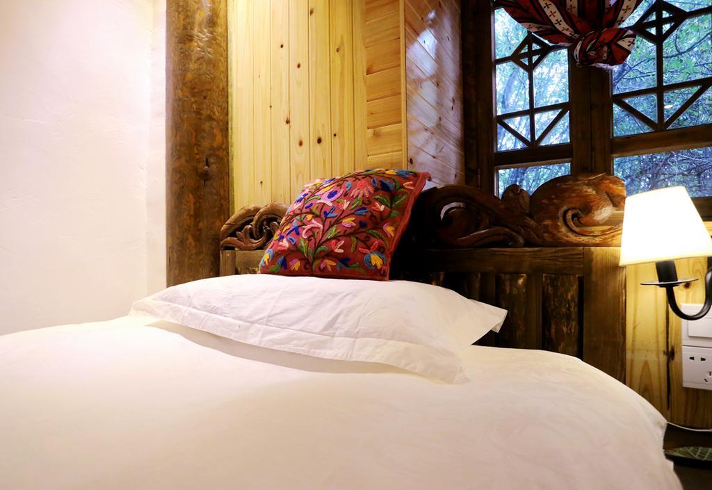 Shangri-La mid - mountain homestay Extérieur photo