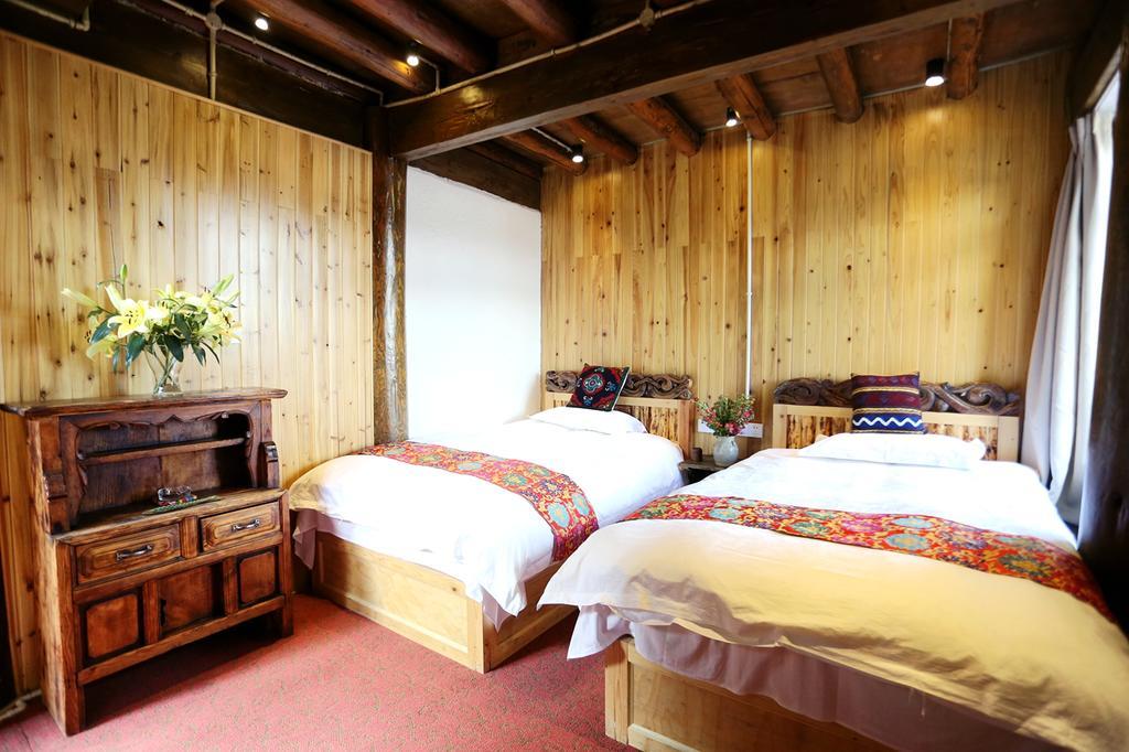 Shangri-La mid - mountain homestay Extérieur photo