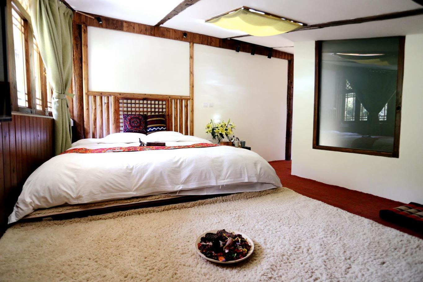 Shangri-La mid - mountain homestay Extérieur photo