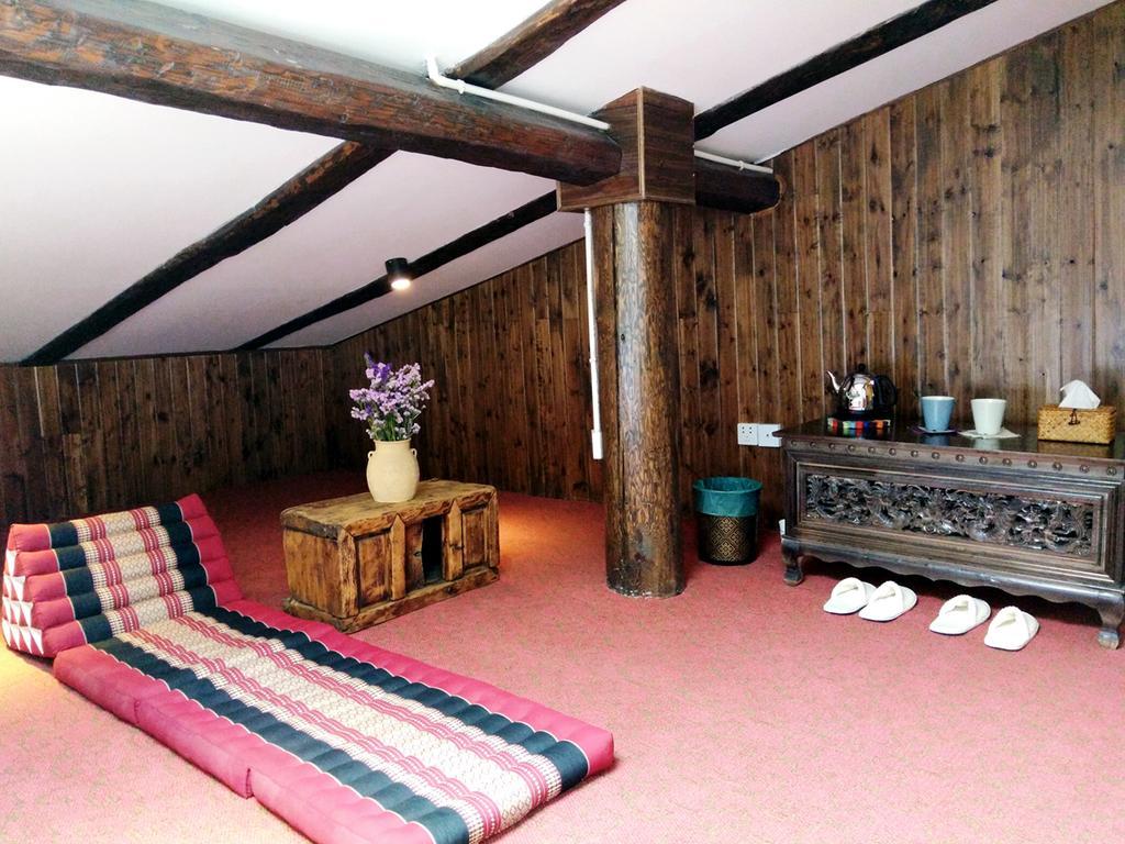Shangri-La mid - mountain homestay Extérieur photo