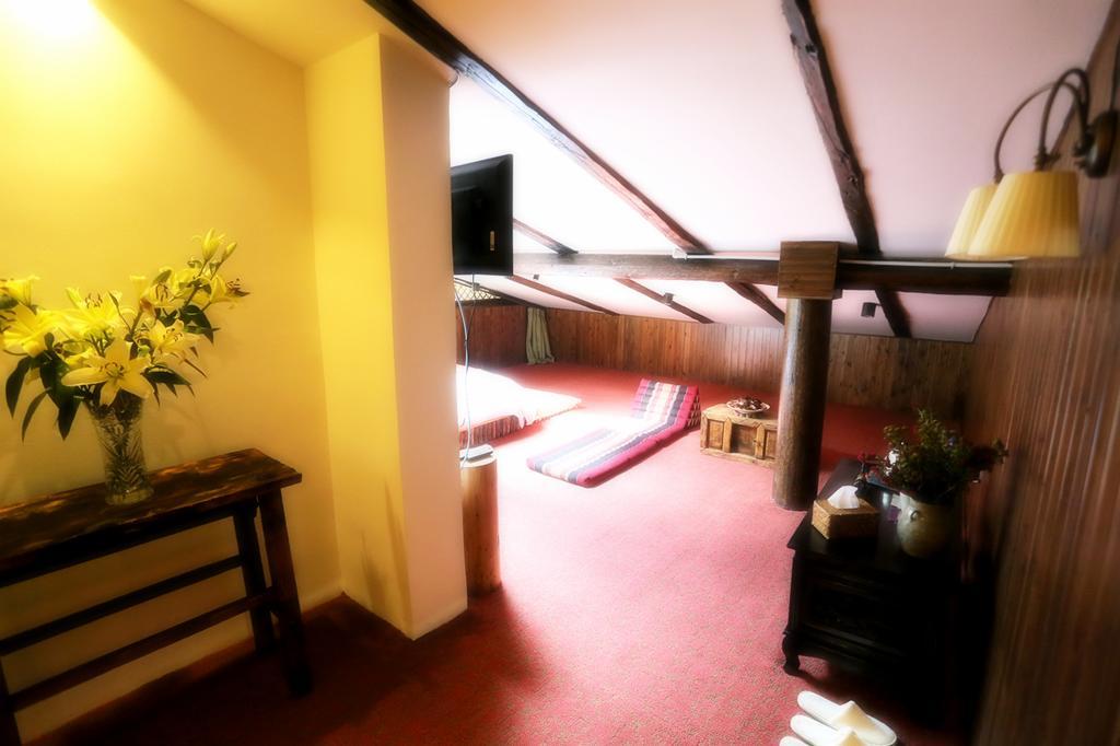 Shangri-La mid - mountain homestay Extérieur photo